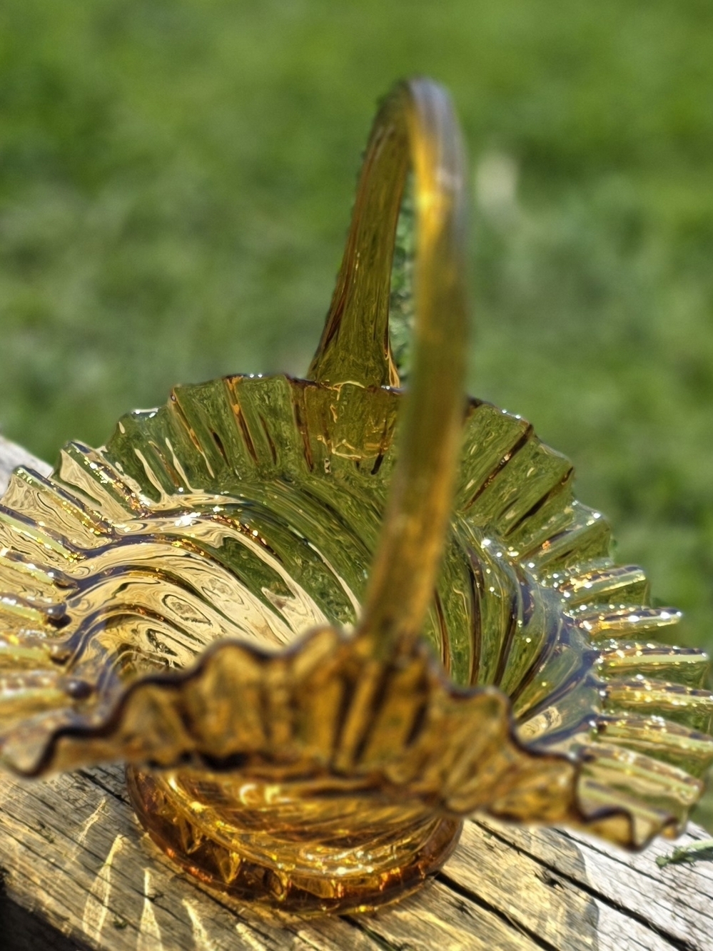 Amber Glass Ruffled Basket - Home Art Decorative Accent - Picture 4 of 8